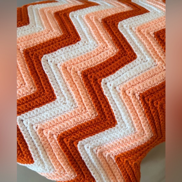 Handmade Crochet Orange Ivory Chevron Afghan Throw Blanket Fall size 63x48 - Picture 5 of 7